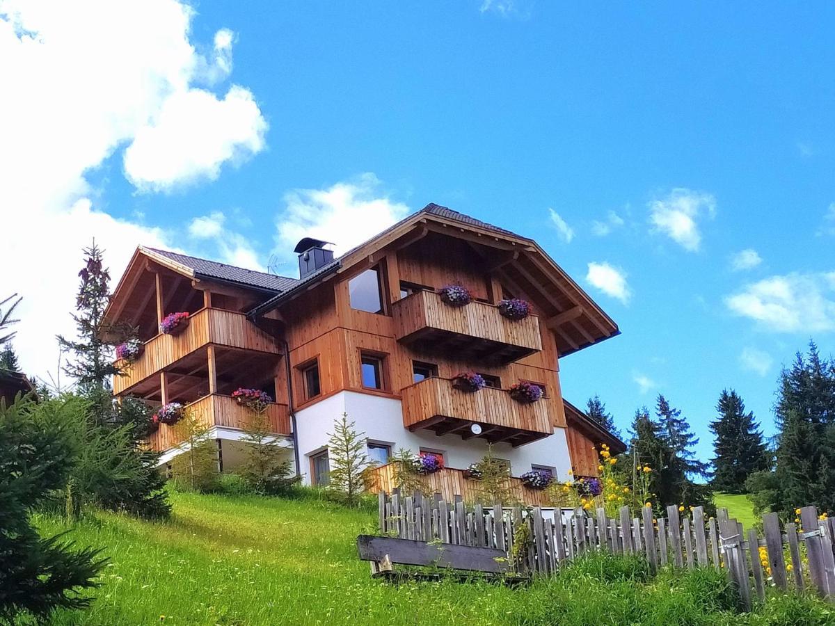 Agriturismo Luech Picedac La Valle Eksteriør billede